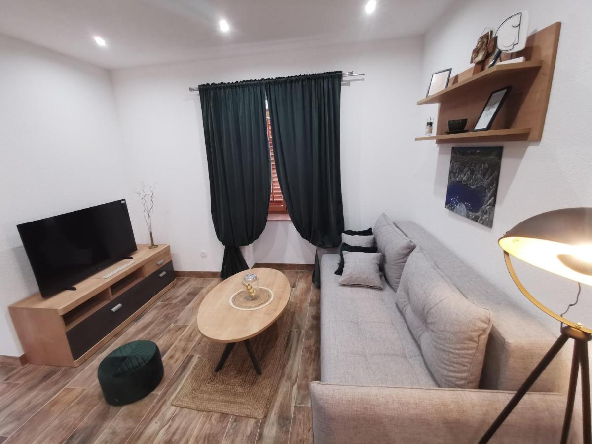 Apartmani Tripalo 伊莫茨基 外观 照片
