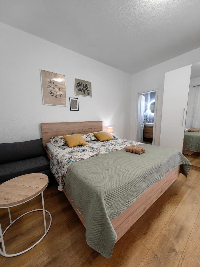 Apartmani Tripalo 伊莫茨基 外观 照片